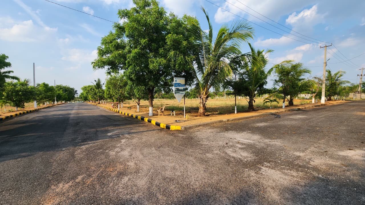 Plots for Sale                                                                                    SNM CYBER RESIDENCY – Kadthal, Hyderabad