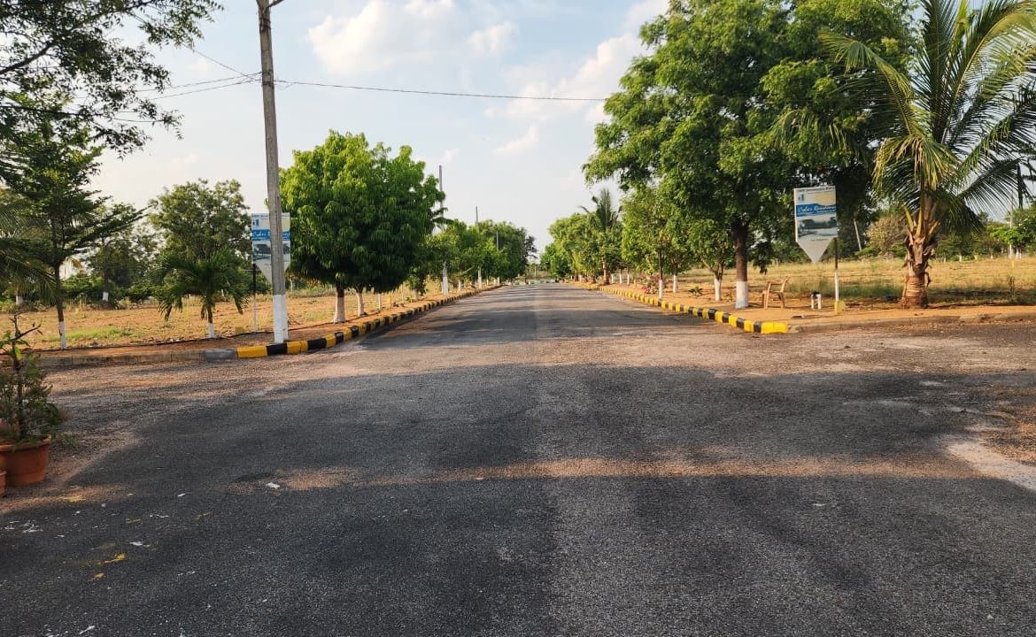 Plots for Sale                                                                                    SNM CYBER RESIDENCY – Kadthal, Hyderabad