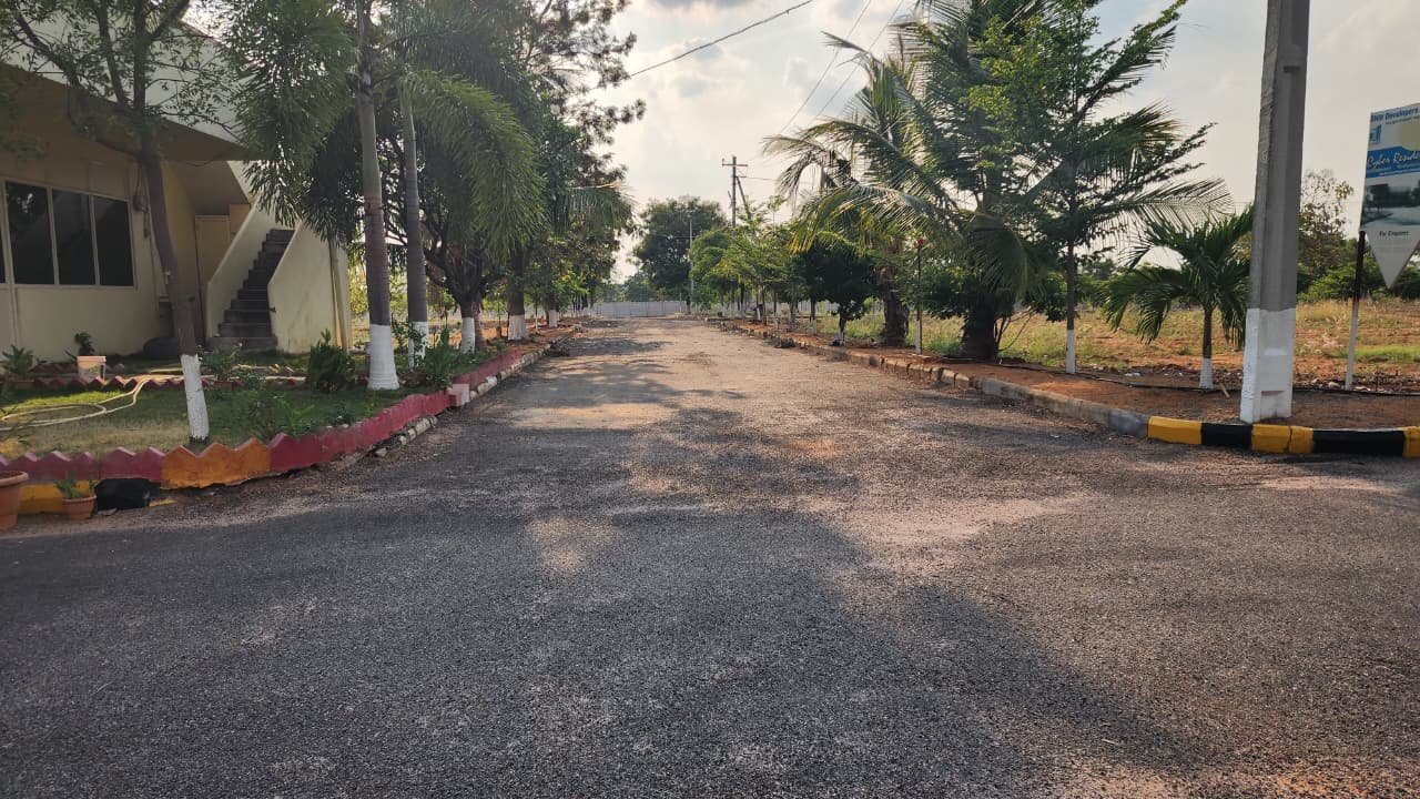 Plots for Sale                                                                                    SNM CYBER RESIDENCY – Kadthal, Hyderabad
