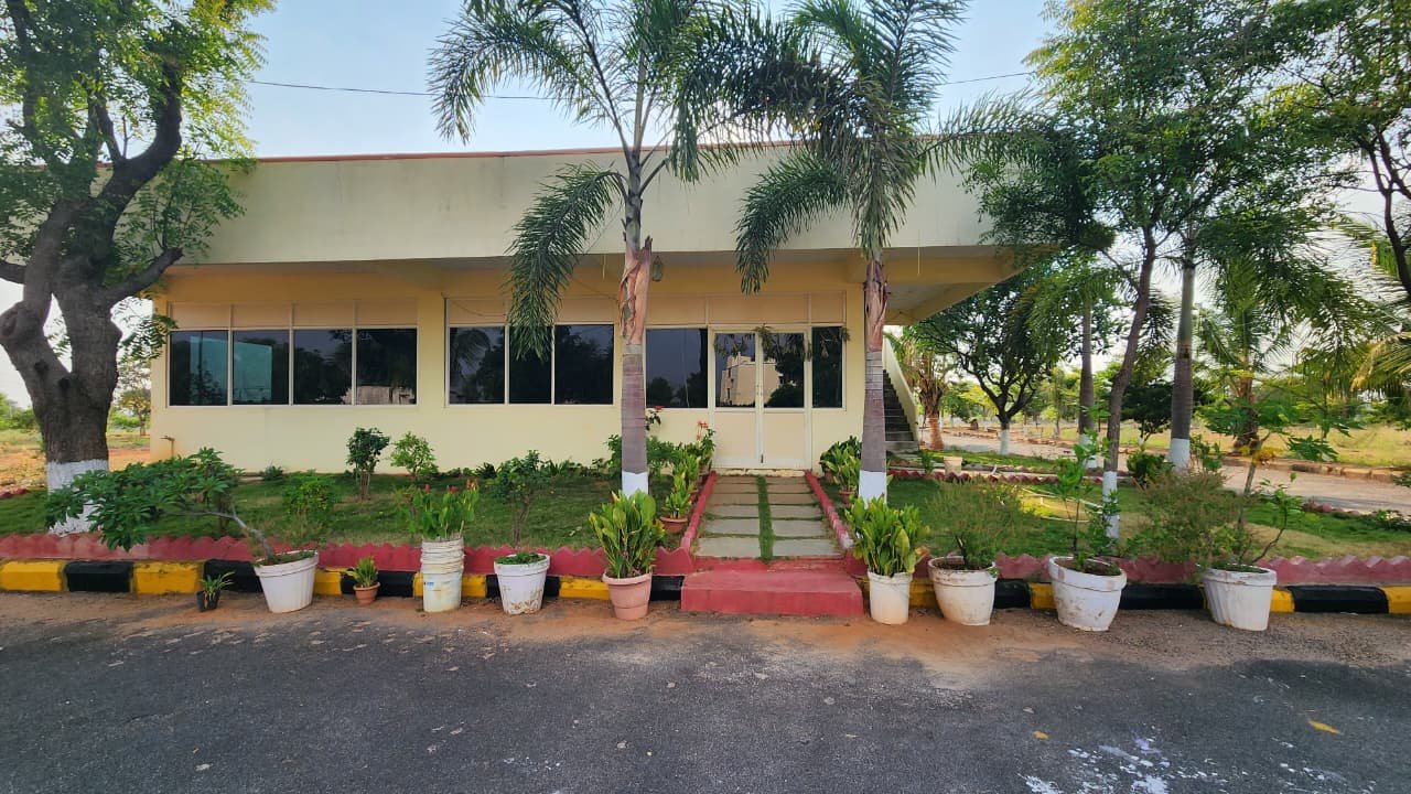 Plots for Sale                                                                                    SNM CYBER RESIDENCY – Kadthal, Hyderabad